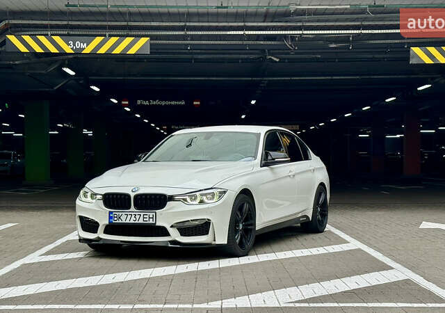 БМВ 3 Серия 2016 в Киеве на Automoto.ua Белый БМВ 3 Серия, объемом двигателя 2 л и пробегом 153 тыс. км за 18700 $, фото 1 на Automoto.ua