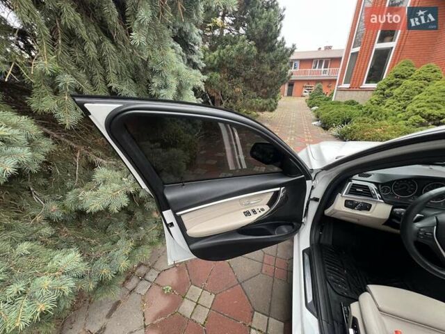 Білий БМВ 3 Серія, об'ємом двигуна 2 л та пробігом 42 тис. км за 17000 $, фото 11 на Automoto.ua