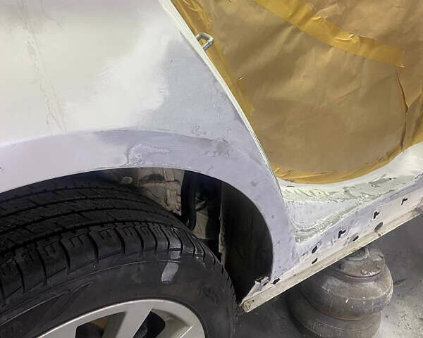 Білий БМВ 3 Серія, об'ємом двигуна 2 л та пробігом 190 тис. км за 13300 $, фото 22 на Automoto.ua