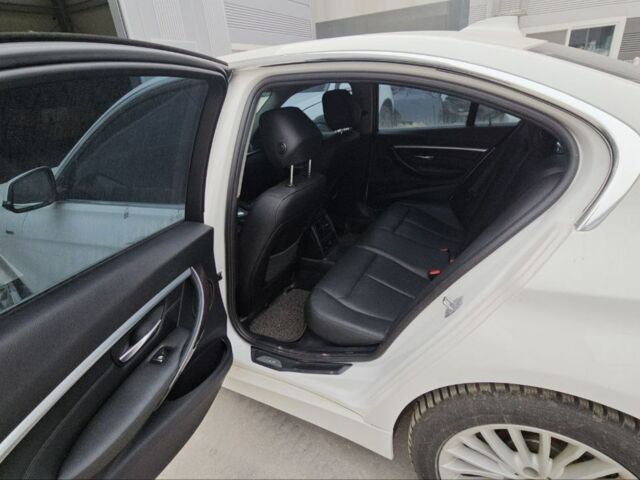 Білий БМВ 3 Серія, об'ємом двигуна 2 л та пробігом 72 тис. км за 12900 $, фото 25 на Automoto.ua