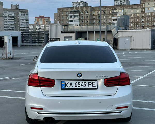 Белый БМВ 3 Серия, объемом двигателя 2 л и пробегом 98 тыс. км за 19700 $, фото 8 на Automoto.ua