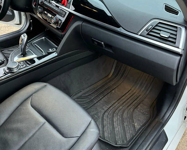 Белый БМВ 3 Серия, объемом двигателя 2 л и пробегом 139 тыс. км за 15999 $, фото 31 на Automoto.ua