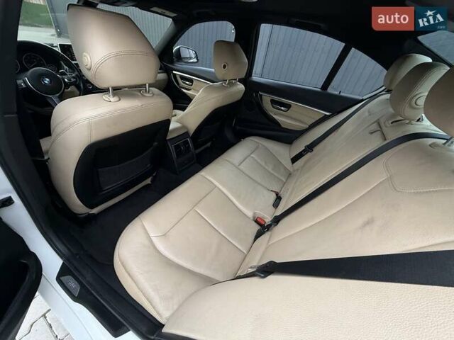 БМВ 3 Серия 2016 в Хмельницком на Automoto.ua Белый БМВ 3 Серия, объемом двигателя 2 л и пробегом 260 тыс. км за 15500 $, фото 27 на Automoto.ua