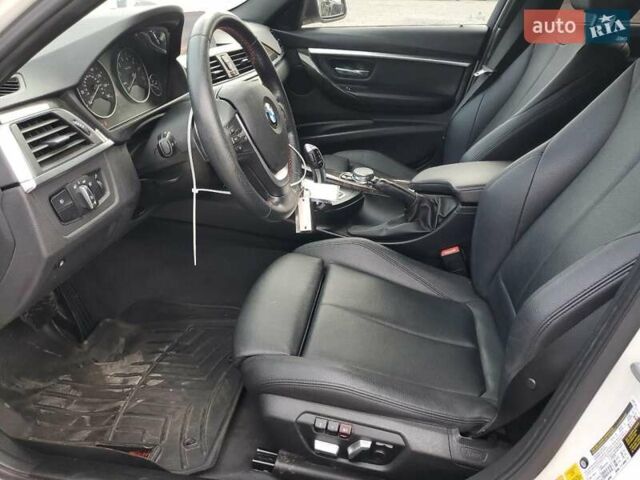 БМВ 3 Серия 2016 в Киеве на Automoto.ua Белый БМВ 3 Серия, объемом двигателя 2 л и пробегом 192 тыс. км за 3300 $, фото 6 на Automoto.ua