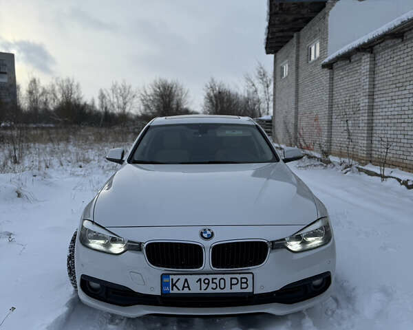 Белый БМВ 3 Серия, объемом двигателя 2 л и пробегом 190 тыс. км за 12900 $, фото 4 на Automoto.ua