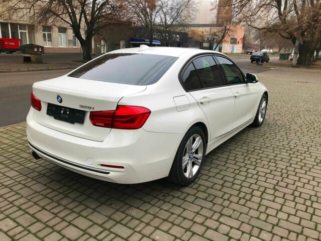 Белый БМВ 3 Серия, объемом двигателя 2 л и пробегом 220 тыс. км за 10200 $, фото 4 на Automoto.ua