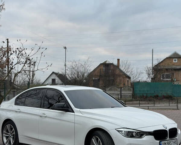 Білий БМВ 3 Серія, об'ємом двигуна 2 л та пробігом 149 тис. км за 16300 $, фото 8 на Automoto.ua