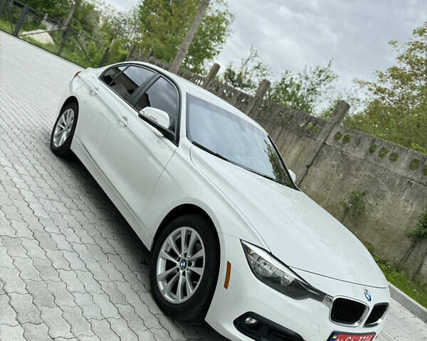 Білий БМВ 3 Серія, об'ємом двигуна 2 л та пробігом 125 тис. км за 14200 $, фото 8 на Automoto.ua
