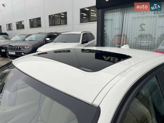 Белый БМВ 3 Серия, объемом двигателя 2 л и пробегом 124 тыс. км за 14999 $, фото 5 на Automoto.ua