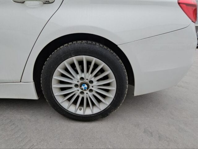 Білий БМВ 3 Серія, об'ємом двигуна 2 л та пробігом 72 тис. км за 12900 $, фото 36 на Automoto.ua