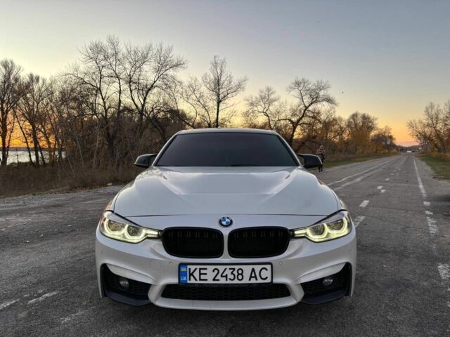 Білий БМВ 3 Серія, об'ємом двигуна 2 л та пробігом 155 тис. км за 17600 $, фото 2 на Automoto.ua