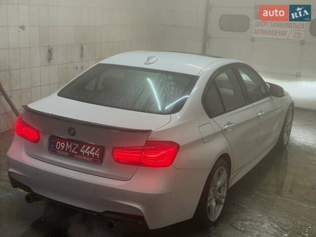 Белый БМВ 3 Серия, объемом двигателя 3 л и пробегом 150 тыс. км за 18000 $, фото 2 на Automoto.ua