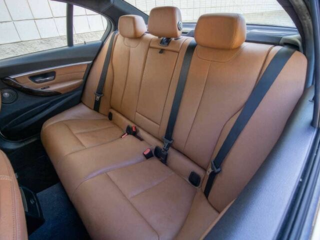 Белый БМВ 3 Серия, объемом двигателя 3 л и пробегом 78 тыс. км за 15800 $, фото 12 на Automoto.ua