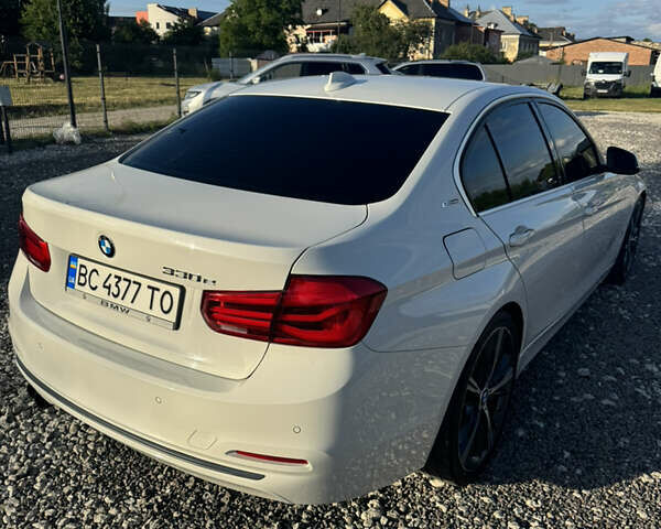Білий БМВ 3 Серія, об'ємом двигуна 2 л та пробігом 165 тис. км за 17400 $, фото 6 на Automoto.ua