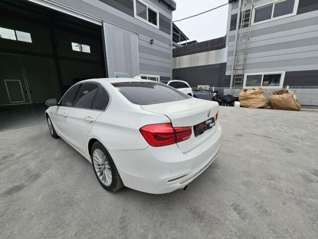 Білий БМВ 3 Серія, об'ємом двигуна 2 л та пробігом 72 тис. км за 12900 $, фото 3 на Automoto.ua