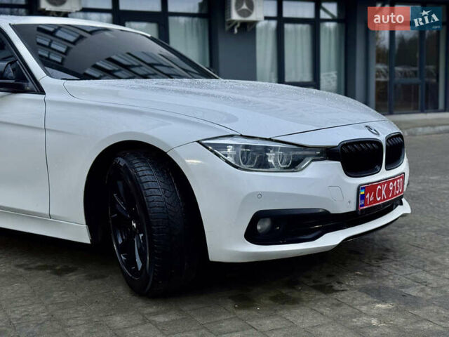 Белый БМВ 3 Серия, объемом двигателя 2 л и пробегом 175 тыс. км за 16900 $, фото 5 на Automoto.ua