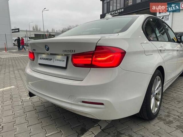 Белый БМВ 3 Серия, объемом двигателя 2 л и пробегом 124 тыс. км за 14999 $, фото 7 на Automoto.ua