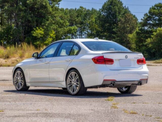 Белый БМВ 3 Серия, объемом двигателя 3 л и пробегом 78 тыс. км за 15800 $, фото 7 на Automoto.ua