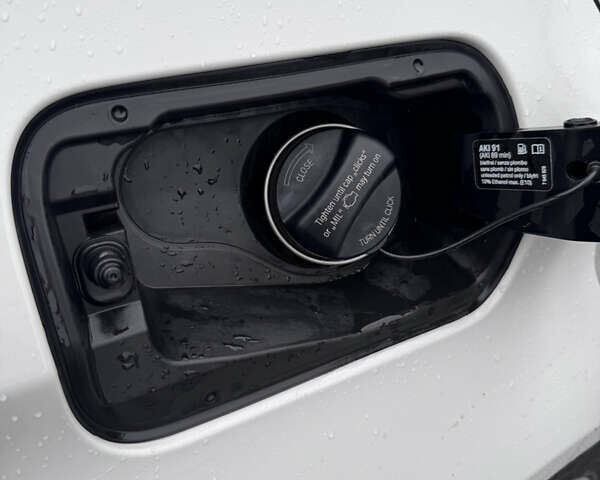 Белый БМВ 3 Серия, объемом двигателя 2 л и пробегом 129 тыс. км за 16300 $, фото 23 на Automoto.ua