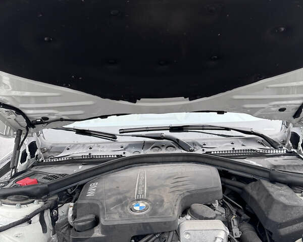 Белый БМВ 3 Серия, объемом двигателя 2 л и пробегом 129 тыс. км за 16300 $, фото 51 на Automoto.ua