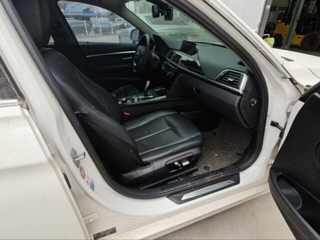 Білий БМВ 3 Серія, об'ємом двигуна 2 л та пробігом 72 тис. км за 12900 $, фото 12 на Automoto.ua