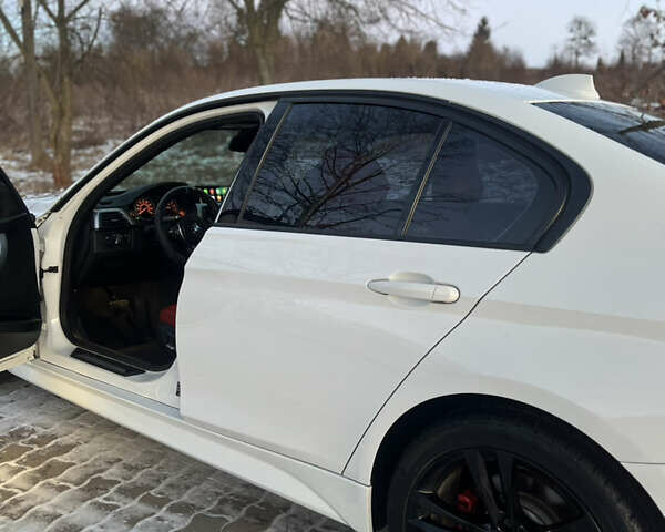 Білий БМВ 3 Серія, об'ємом двигуна 2 л та пробігом 158 тис. км за 17999 $, фото 65 на Automoto.ua