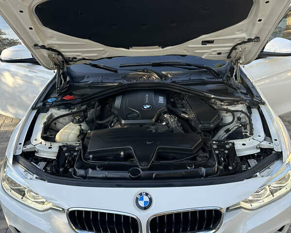 Белый БМВ 3 Серия, объемом двигателя 2 л и пробегом 180 тыс. км за 21500 $, фото 34 на Automoto.ua