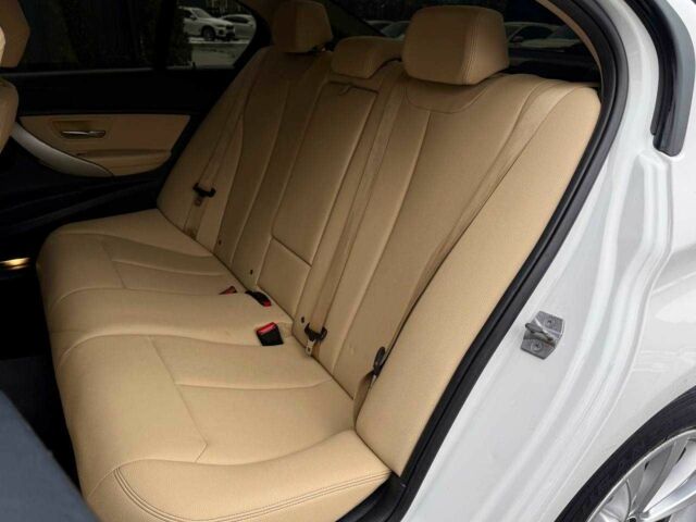 Білий БМВ 3 Серія, об'ємом двигуна 2 л та пробігом 170 тис. км за 13300 $, фото 17 на Automoto.ua