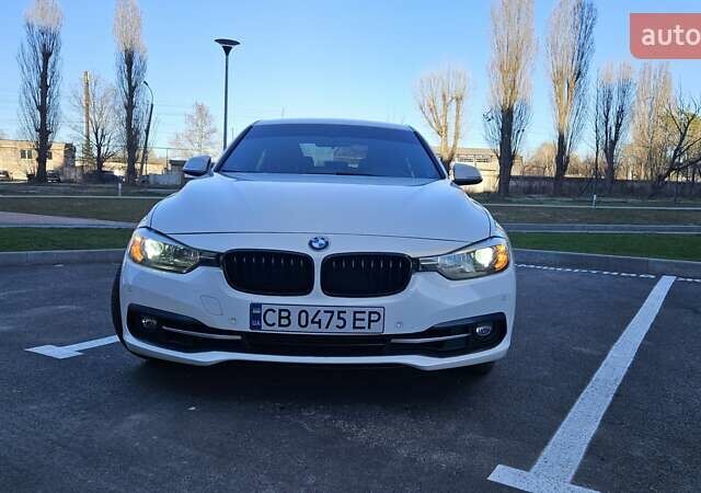 Белый БМВ 3 Серия, объемом двигателя 2 л и пробегом 147 тыс. км за 16400 $, фото 5 на Automoto.ua