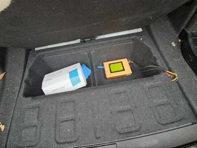 Білий БМВ 3 Серія, об'ємом двигуна 2 л та пробігом 72 тис. км за 12900 $, фото 23 на Automoto.ua