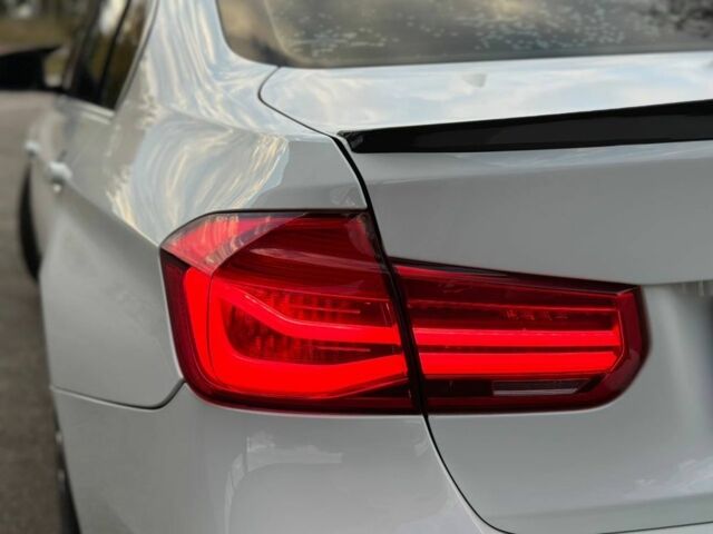 Белый БМВ 3 Серия, объемом двигателя 2 л и пробегом 187 тыс. км за 18499 $, фото 22 на Automoto.ua