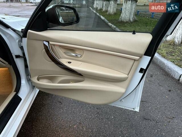 Белый БМВ 3 Серия, объемом двигателя 2 л и пробегом 159 тыс. км за 13500 $, фото 35 на Automoto.ua