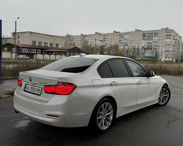 Білий БМВ 3 Серія, об'ємом двигуна 2 л та пробігом 190 тис. км за 13300 $, фото 4 на Automoto.ua