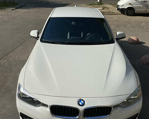 Белый БМВ 3 Серия, объемом двигателя 2 л и пробегом 96 тыс. км за 15950 $, фото 12 на Automoto.ua