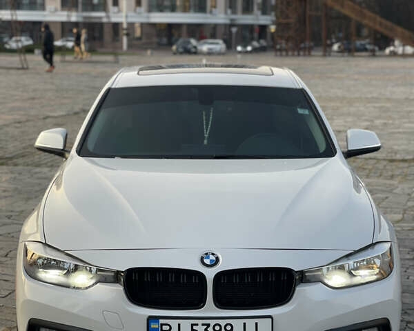 Белый БМВ 3 Серия, объемом двигателя 2 л и пробегом 178 тыс. км за 13800 $, фото 1 на Automoto.ua