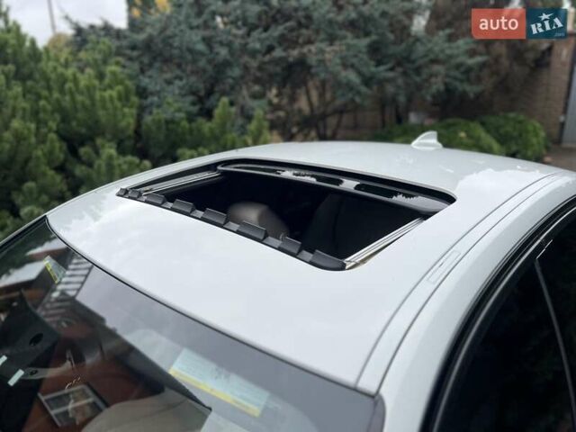 Білий БМВ 3 Серія, об'ємом двигуна 2 л та пробігом 42 тис. км за 17000 $, фото 9 на Automoto.ua