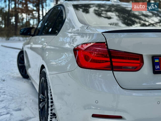 Белый БМВ 3 Серия, объемом двигателя 2 л и пробегом 178 тыс. км за 16000 $, фото 14 на Automoto.ua