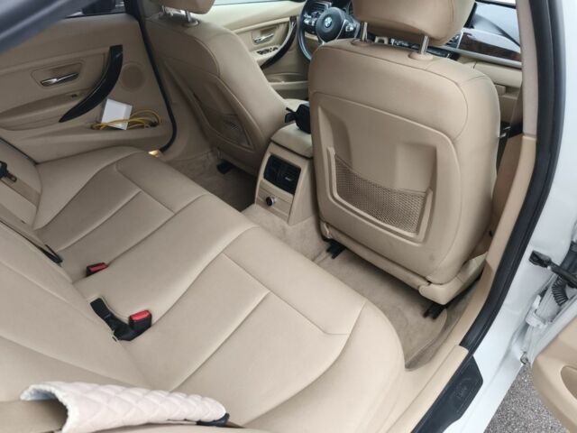 Белый БМВ 3 Серия, объемом двигателя 2 л и пробегом 190 тыс. км за 13000 $, фото 19 на Automoto.ua