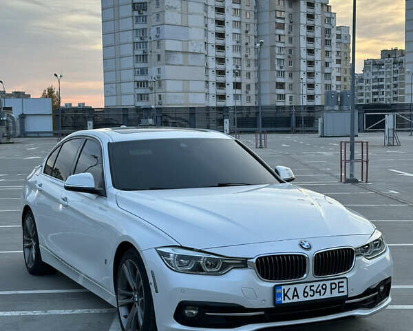 Белый БМВ 3 Серия, объемом двигателя 2 л и пробегом 98 тыс. км за 19700 $, фото 1 на Automoto.ua