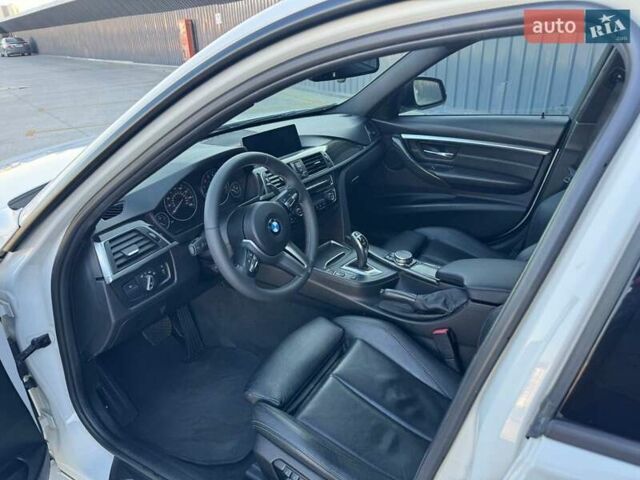 Белый БМВ 3 Серия, объемом двигателя 2 л и пробегом 161 тыс. км за 18000 $, фото 10 на Automoto.ua