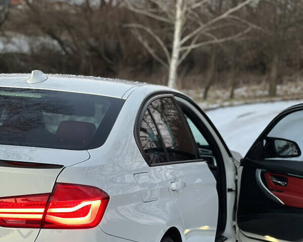 Білий БМВ 3 Серія, об'ємом двигуна 2 л та пробігом 158 тис. км за 17999 $, фото 32 на Automoto.ua