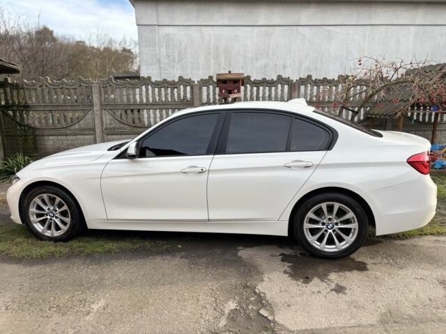 Белый БМВ 3 Серия, объемом двигателя 2 л и пробегом 122 тыс. км за 20500 $, фото 3 на Automoto.ua