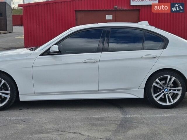 Белый БМВ 3 Серия, объемом двигателя 2 л и пробегом 180 тыс. км за 16200 $, фото 3 на Automoto.ua
