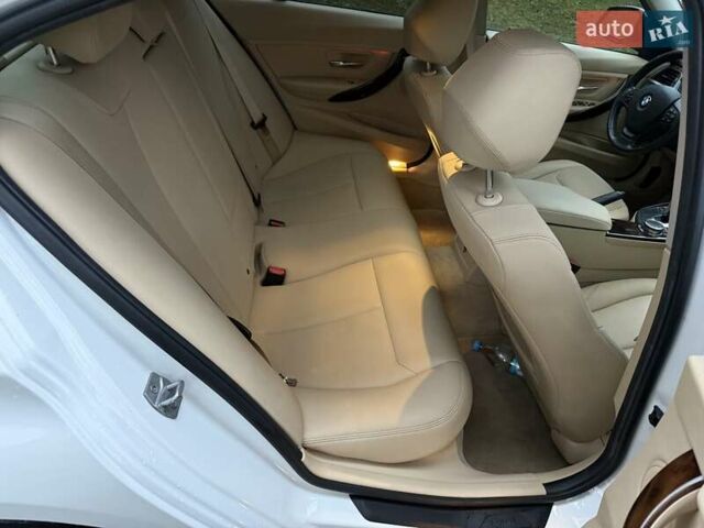 Белый БМВ 3 Серия, объемом двигателя 2 л и пробегом 159 тыс. км за 13500 $, фото 27 на Automoto.ua