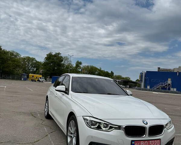 Белый БМВ 3 Серия, объемом двигателя 2 л и пробегом 163 тыс. км за 19500 $, фото 21 на Automoto.ua