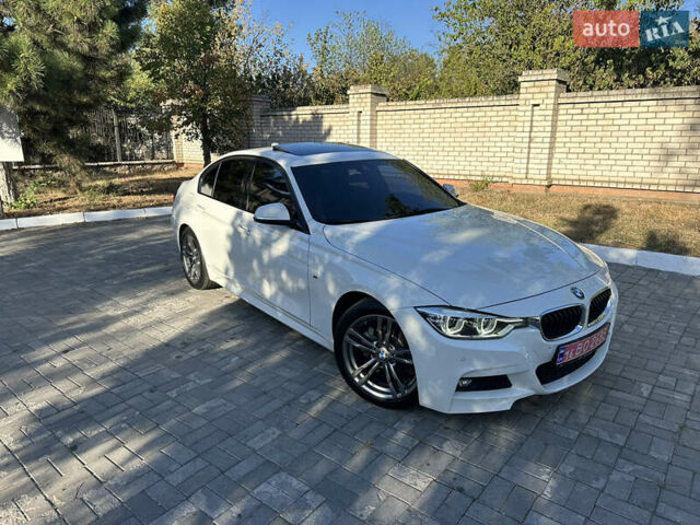 Белый БМВ 3 Серия, объемом двигателя 2 л и пробегом 180 тыс. км за 21500 $, фото 9 на Automoto.ua