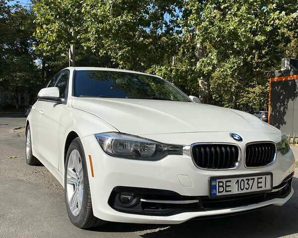 Белый БМВ 3 Серия, объемом двигателя 2 л и пробегом 96 тыс. км за 15950 $, фото 1 на Automoto.ua