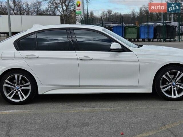 Белый БМВ 3 Серия, объемом двигателя 2 л и пробегом 180 тыс. км за 16200 $, фото 7 на Automoto.ua