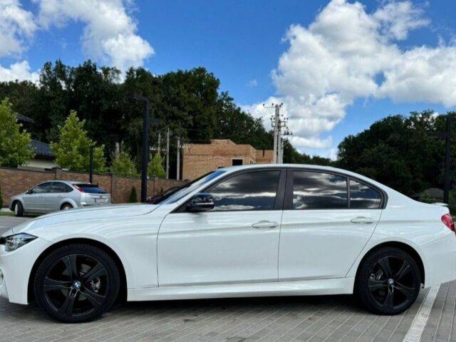 Білий БМВ 3 Серія, об'ємом двигуна 2 л та пробігом 110 тис. км за 15800 $, фото 10 на Automoto.ua