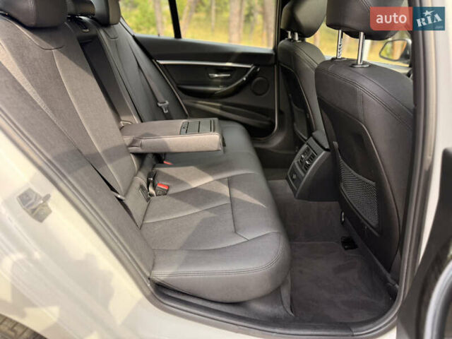 Білий БМВ 3 Серія, об'ємом двигуна 2 л та пробігом 79 тис. км за 19300 $, фото 20 на Automoto.ua